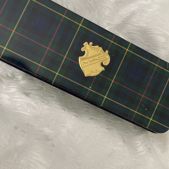 MAC x Tartan - Picture 3 of 9